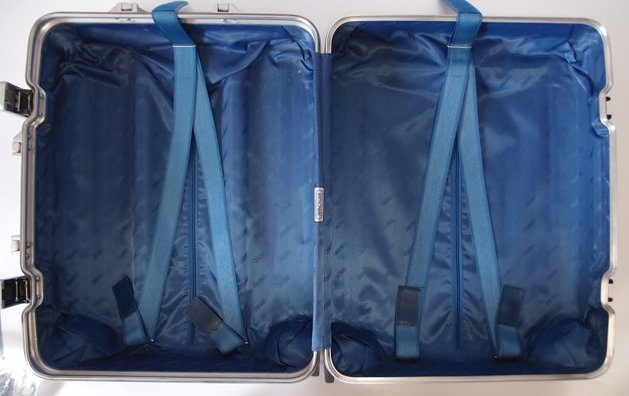 リモワ RIMOWA シルバーインテグラル 4輪 923.56 中古スーツ